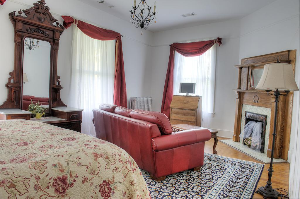 The Jackie O' House Bed And Breakfast Columbus Eksteriør bilde